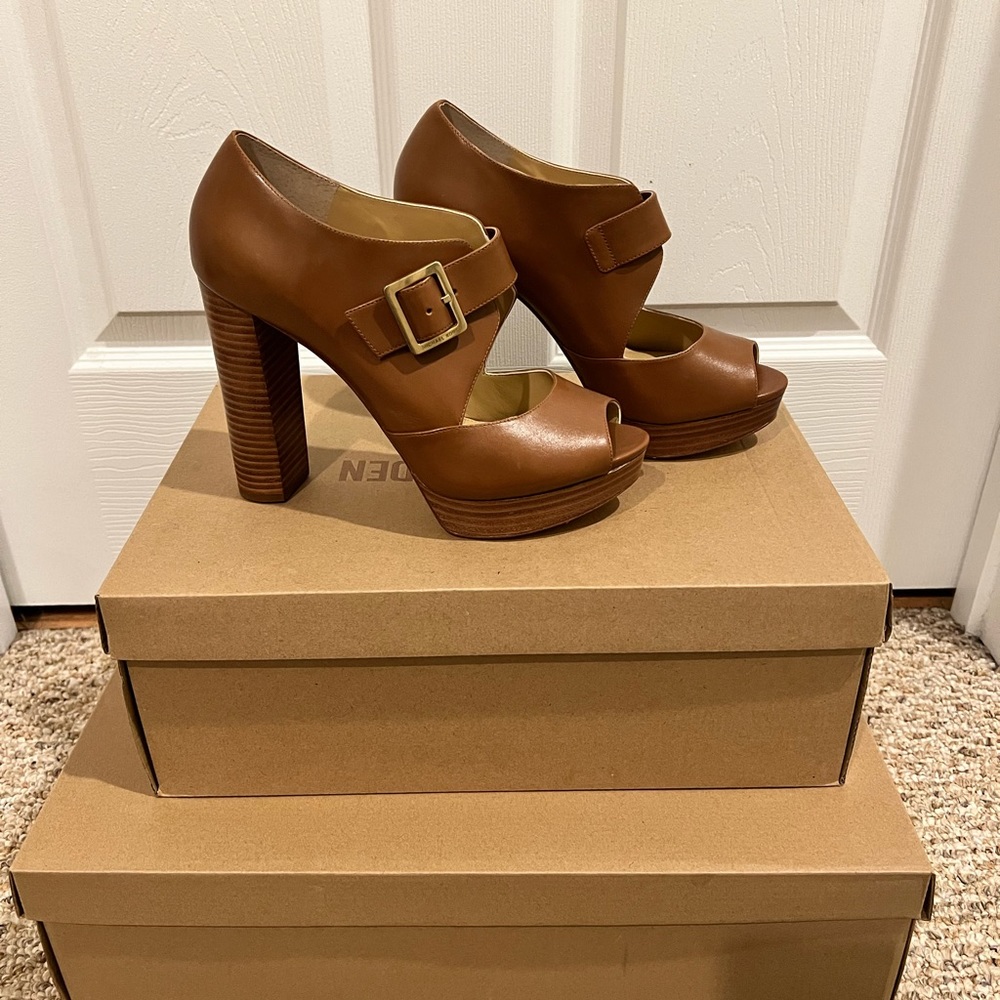 Michael Kors Sandals